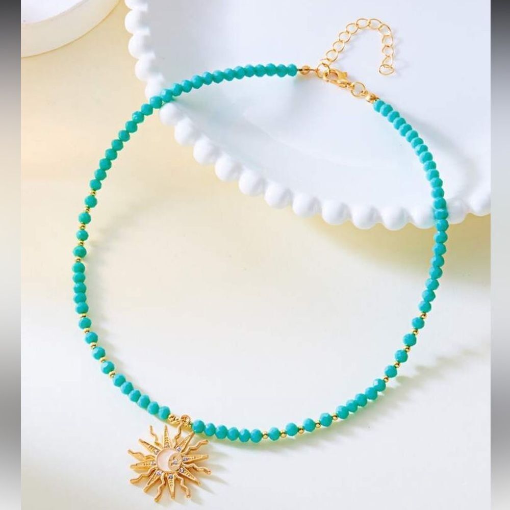 Turquoise Sun Pendant Necklace R44 - Picture 2 of 3